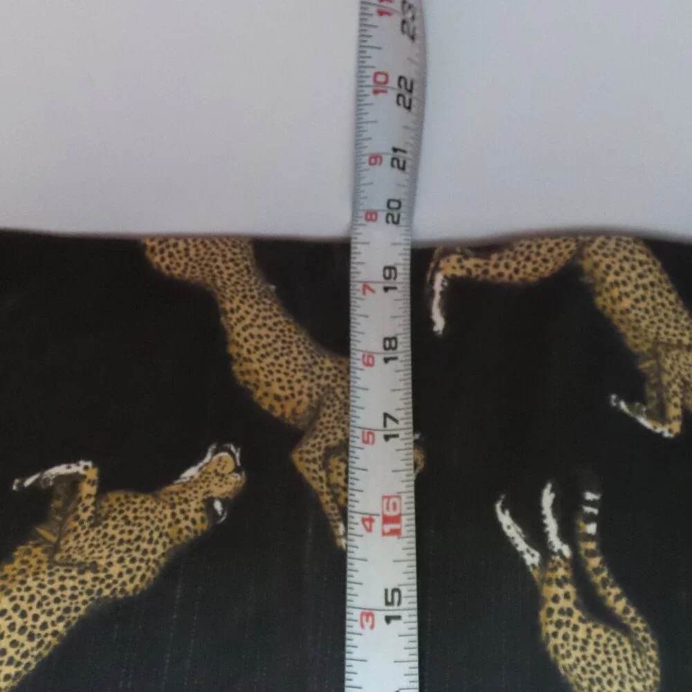 Cheetah pillow cover